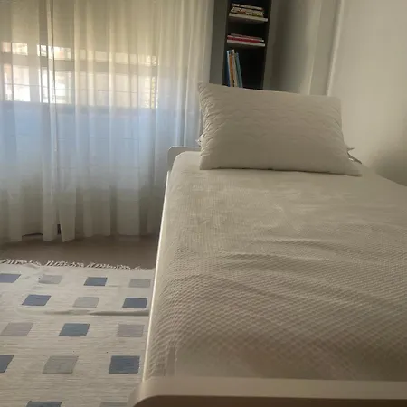 度假居 La Montehermosena